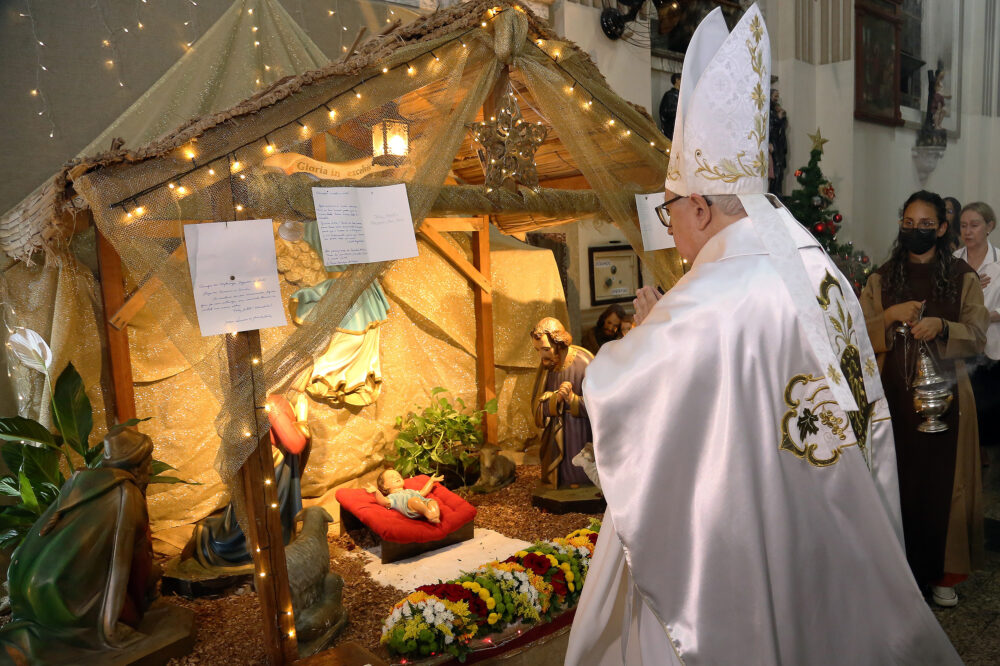 Catedral Recebe Grande N Mero De Fi Is Na Santa Missa De Natal