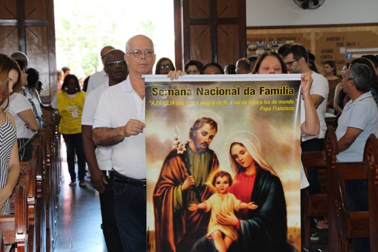 Paróquias da Diocese de Campos promovem palestras na Semana Nacional da Família