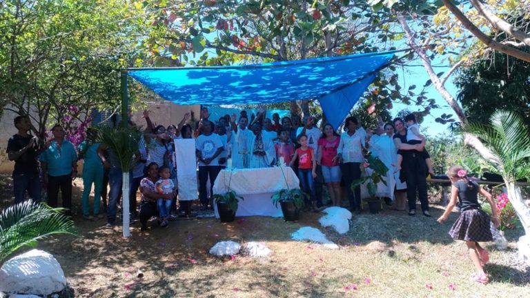 Semana da Família em Itaperuna foi encerrada com missa em comunidade localizada na Ilha do Círio