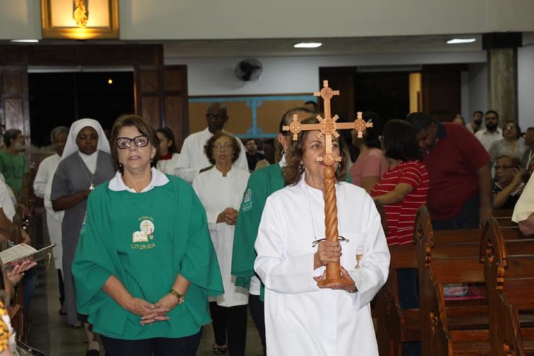 Cruz Missionária chega ao distrito de Dores de Macabu