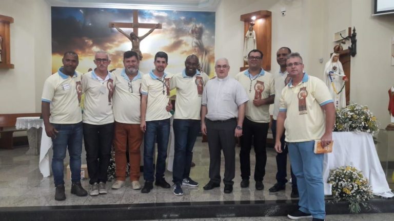 Paróquia Nossa Senhora de Fátima promoveu o VI encontro do Terço dos Homens