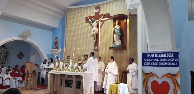 Pe José Flávio toma posse na Quase-Paróquia Nossa Senhora da Conceição em Barcelos