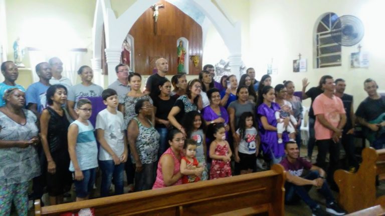 Pe. Max preside Missa com Noite Carismática em Barra de Pirapetinga