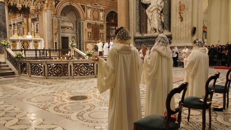 Papa: Ordens das Virgens, sinal de esperança para a Igreja