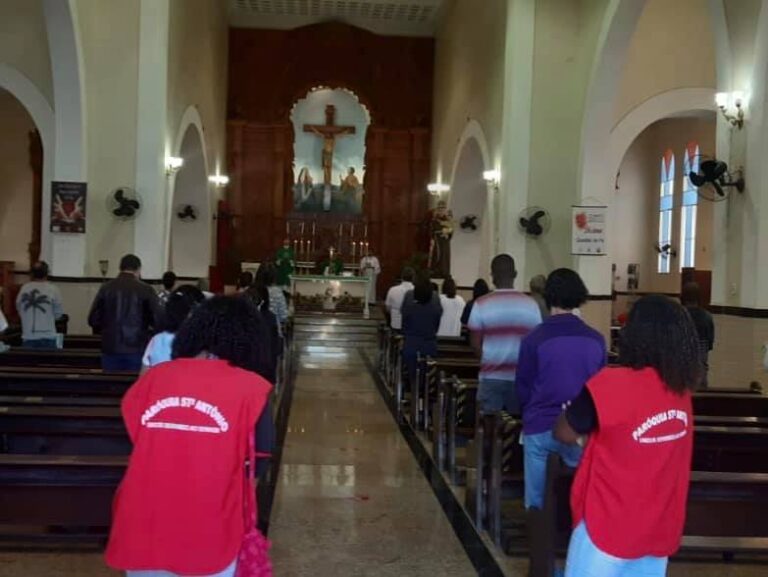 Retorno das Missas com presença de fiéis em paróquias de Campos