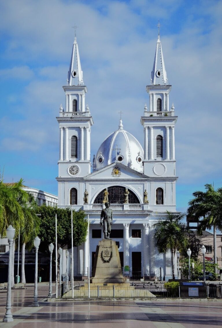 Catedral do Santíssimo  Salvador: histórias de seus primórdios