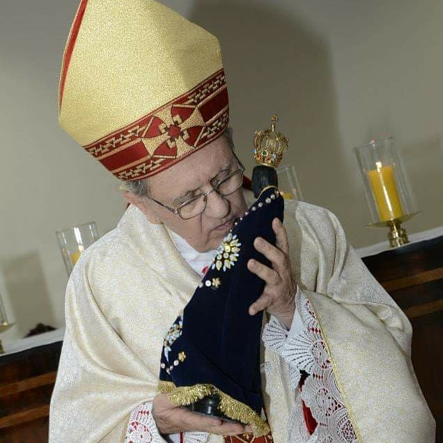 Dom Roberto Guimarães celebra 25 anos de episcopado