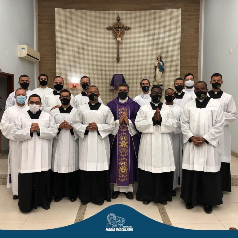 Seminário Diocesano recebe segundo grupo de seminaristas para retorno das atividades presenciais