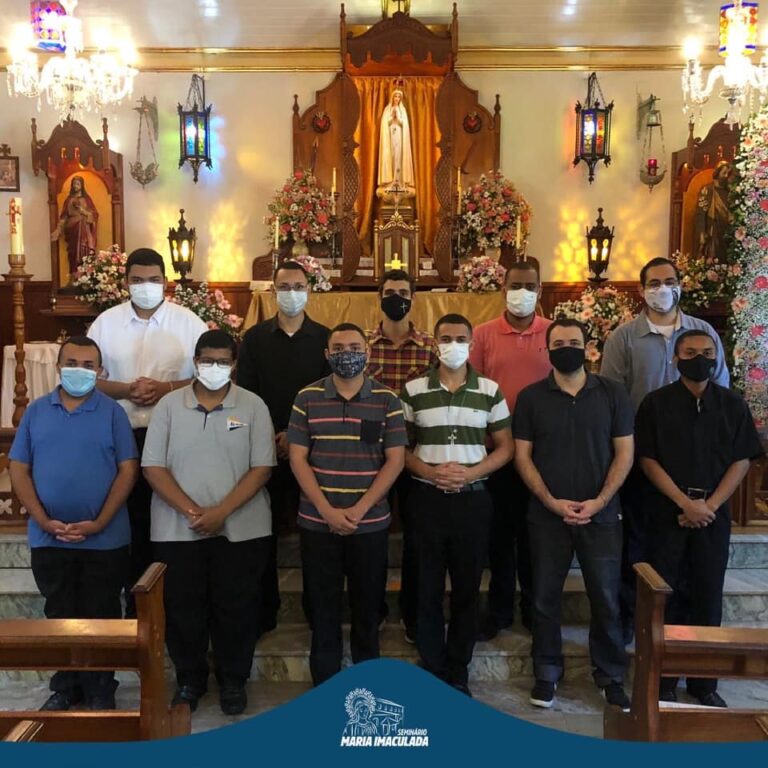 Seminaristas do Propedêutico visitam cidade de Miracema