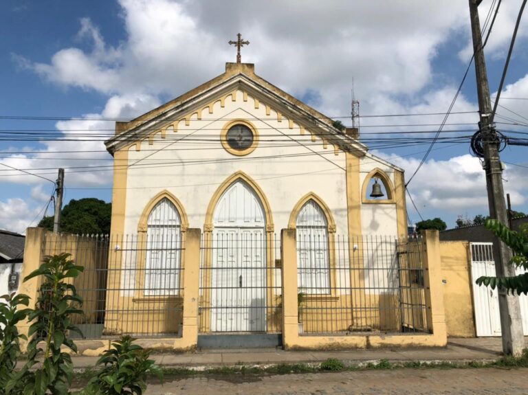 Comunidade de Martins Lage já vem sofrendo com invasões a Igreja de Nossa Senhora das Dores