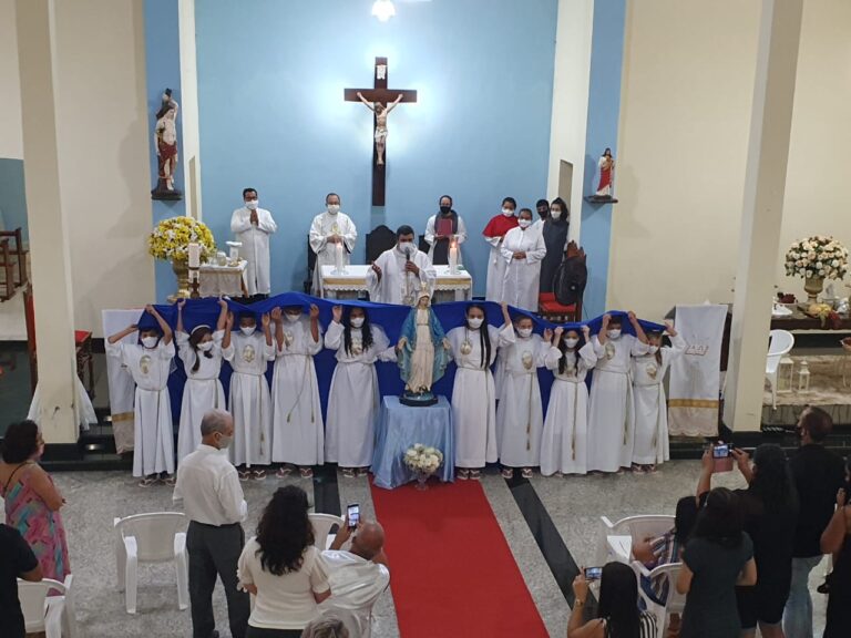 Paróquia de Italva realizou sábado Primeira Eucaristia