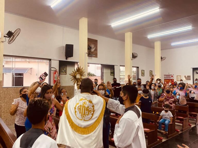 Paróquia São José antecipa as comemorações do Dia do Catequista
