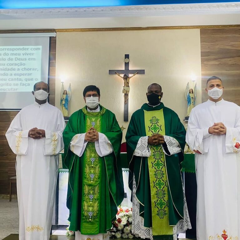 Dois novos leitores instituídos na Paróquia São José