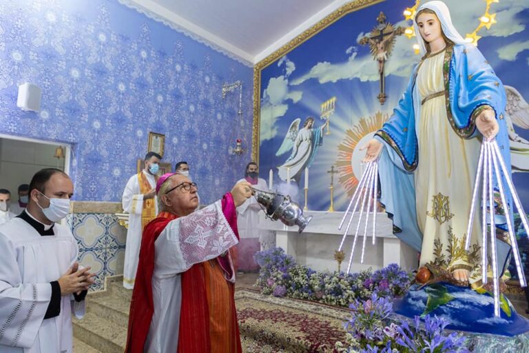 Arte e Fé: imagem de Nossa Senhora das Graças restaurada retorna a Varre- Sai
