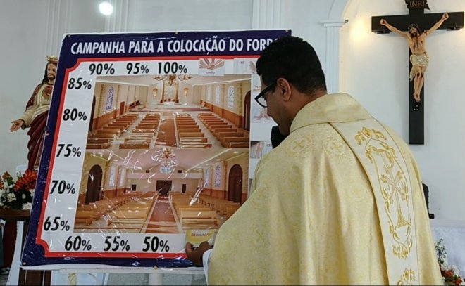 Paróquia São Vicente continua com campanha para colocação do forro na Igreja Matriz
