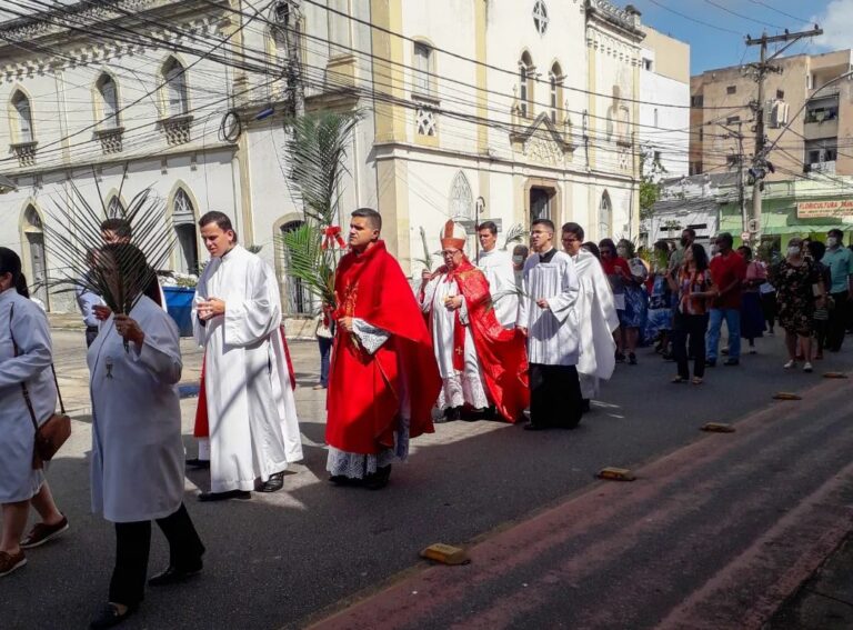 Paróquias da Diocese de Campos iniciam a celebração da Semana Santa com o Domingo de Ramos