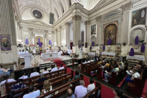 Missa da Ceia do Senhor reúne fiéis na Catedral