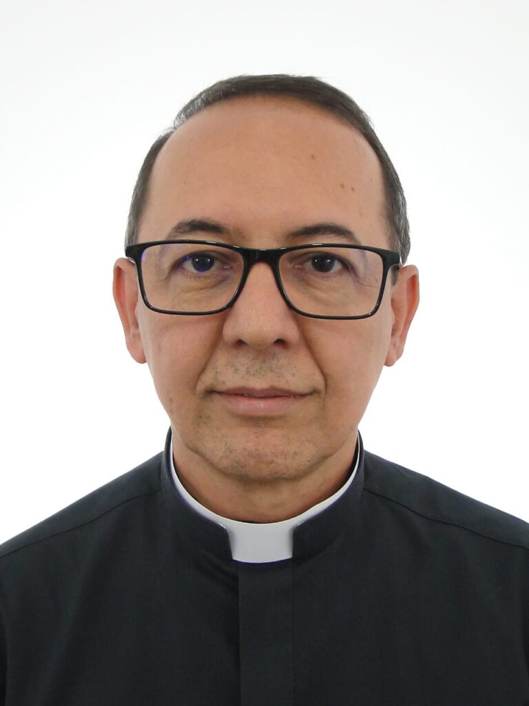 Pe. Marco Antônio Soares