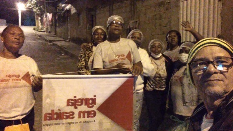 Voluntários da Igreja São José em Miracema realizam Sopão Solidário
