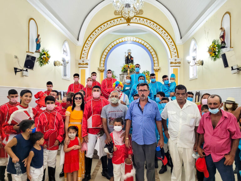 Tradição: Santuário de Santo Amaro recebe Cavalhada em Missa de Ação de Graças