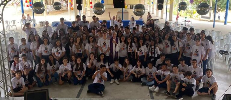 Paróquia São José do Avahy promove Encontro de Adolescentes com Cristo