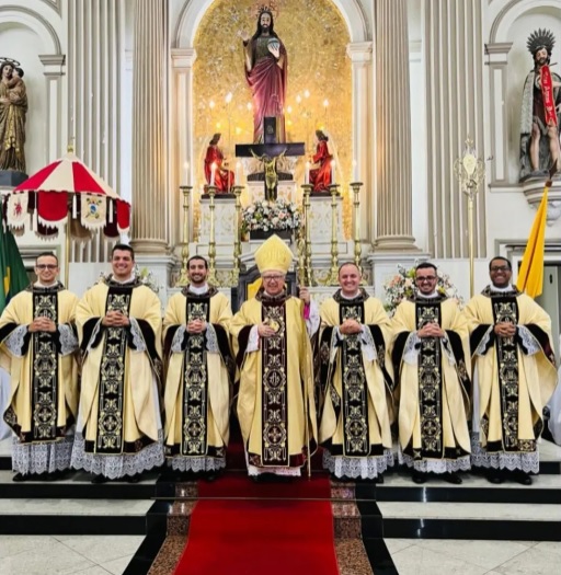 Seis novos sacerdotes são ordenados no ano do Centenário da Diocese de Campos