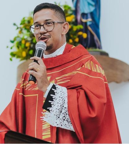 Pe. Wellington Rosa de Souza