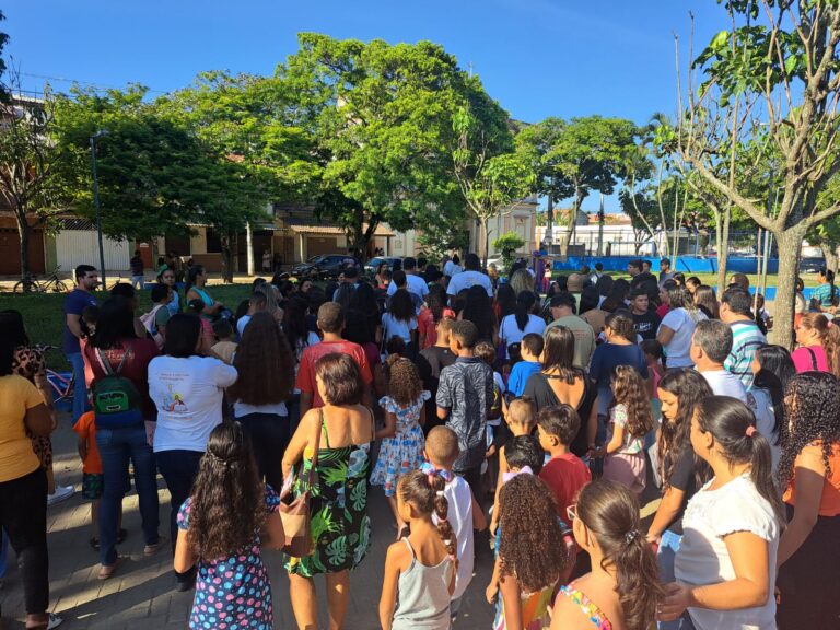 Catequese São Gonçalo promove Via-Sacra Infantil na Praça da Igreja Matriz