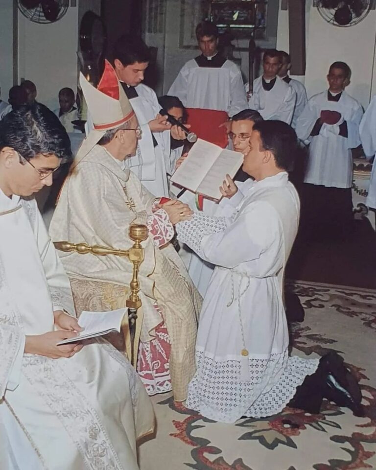 Sacerdócio: Padre Rogério Cabral Caetano celebra 20 anos de ordenação