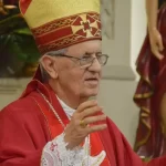 Bispo de Campos convoca fiéis a rezar pelo Bispo Emérito