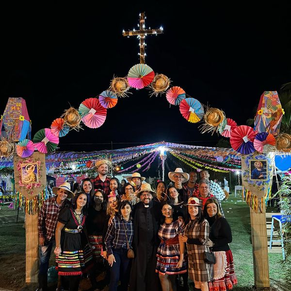 Paróquia Santa Maria de Campos promove Arraiá e reúne famílias católicas