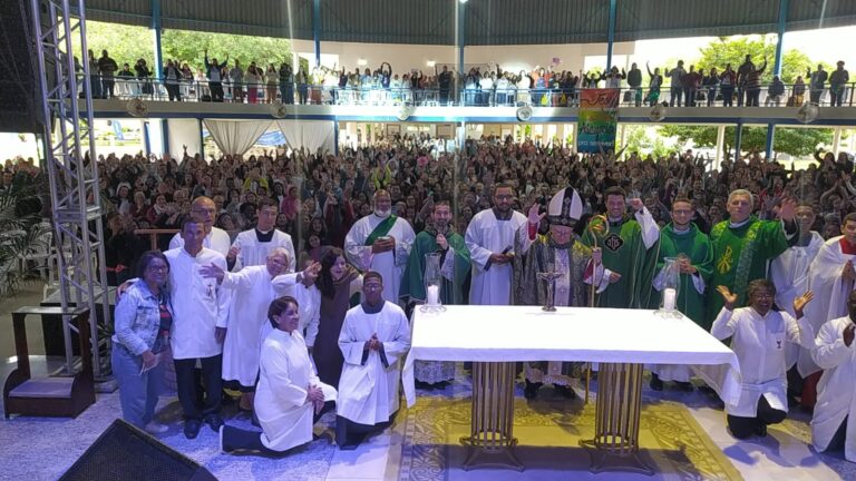 Catequistas participam de Encontro Diocesano em Itaperuna