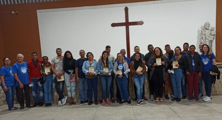 Paróquia São José de Ubá realiza Encontros de Preparação para a Vida Matrimonial