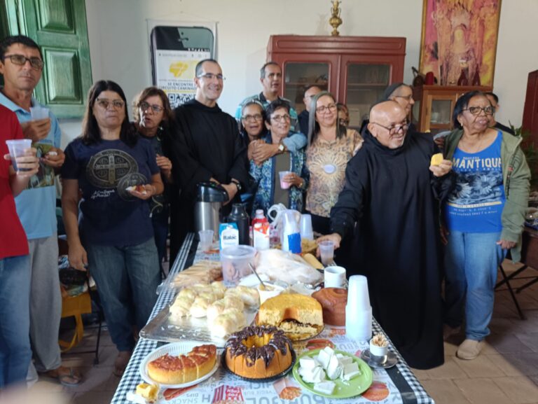 Confraternização: Café partilhado para comemorar 8 meses de presença da Comunidade Nossa Senhora da Ternura em Campos dos Goytacazes