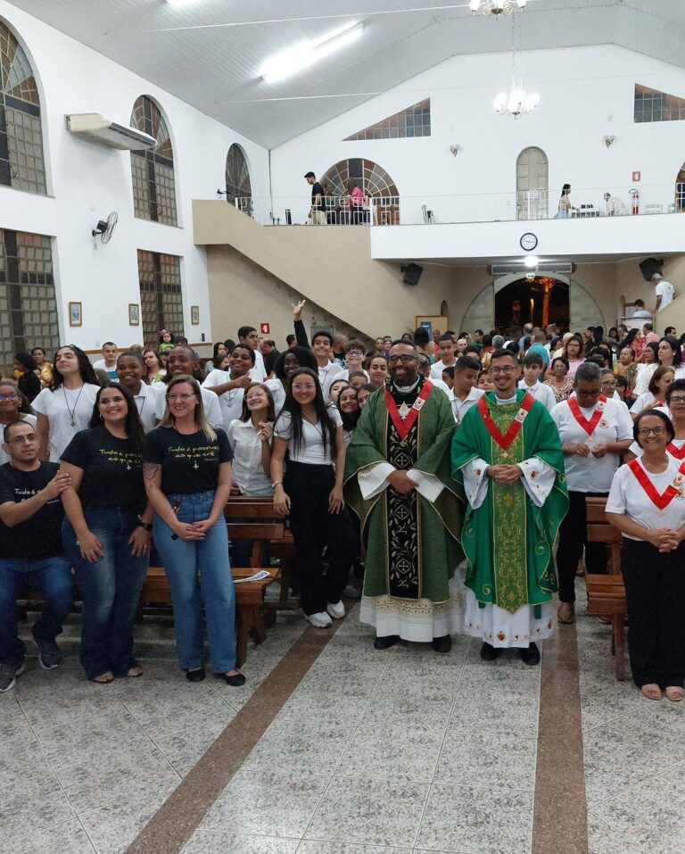 Paróquia Santo Antônio de Raposo realizou Missa de fundação do Movimento Eucarístico Jovem