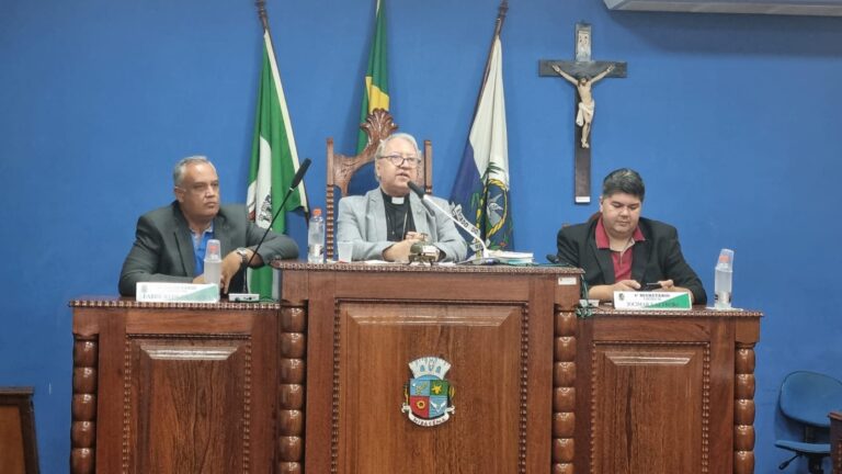 Bispo de Campos participa de Reunião da Pastoral Política em Miracema