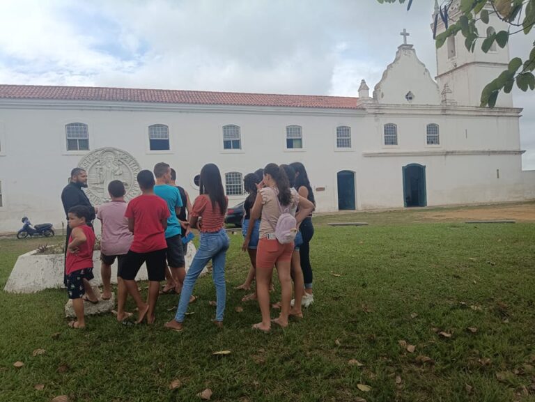 Patrimônio: Crianças e adolescentes visitaram Mosteiro de São Bento na Baixada Campista
