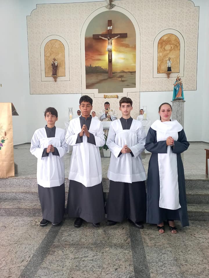 Serviço: Paróquia de Morro do Coco investe cerimoniários e Servas do Altar