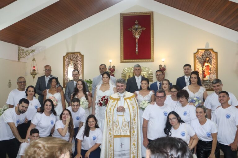 Paróquia São José em Bom Jesus do Itabapoana realizou Casamento Comunitário