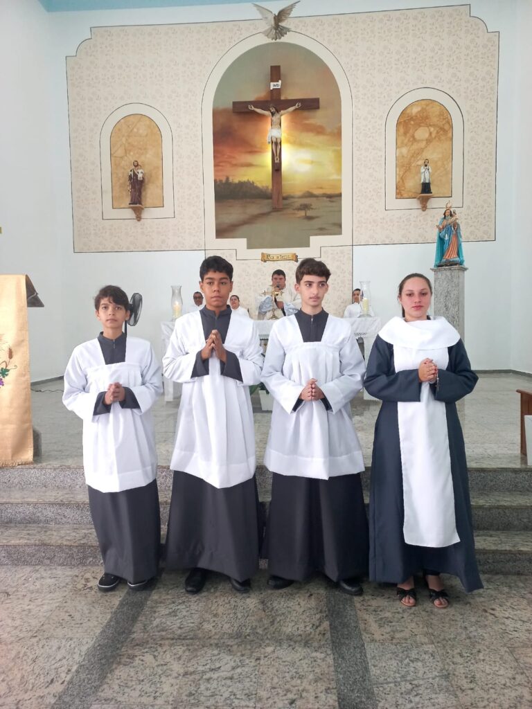 Serviço: Jovens investidos na Paróquia Nossa Senhora da Penha de Morro do Coco foi o destaque na Rede Vida de Televisão