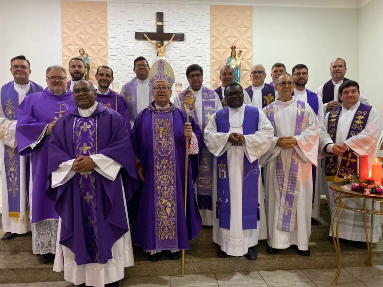 Bispo de Campos preside Missa da criação de nova paróquia em São Fidélis