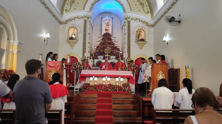 Diocese de Campos celebrou São Sebastião e várias comunidades