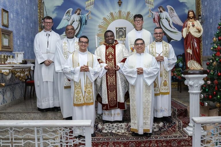 Paróquias de Natividade, Varre-Sai e Senhor Bom Jesus recebem novos sacerdotes