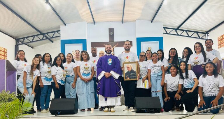 Paróquia Nossa Senhora das Dores realiza acolhida para catequistas, crianças e jovens da IVC