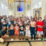 Crianças da etapa da Catequese de Dores de Macabu participam da Via-Sacra