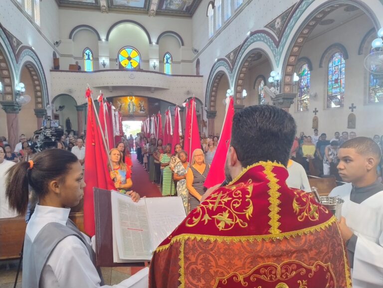 Tradição: Bom Jesus de Itabapoana mantêm preservada tradição centenária na Festa do Divino Espirito Santo