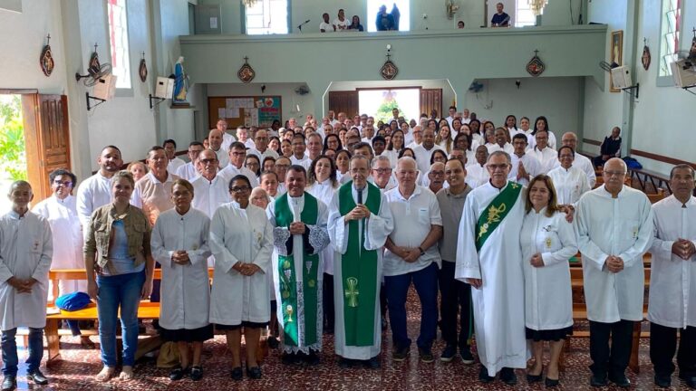 Quase paróquia de Sant’Ana e São Joaquim sedia Encontro de Medsc’s e amplia evangelização nas famílias