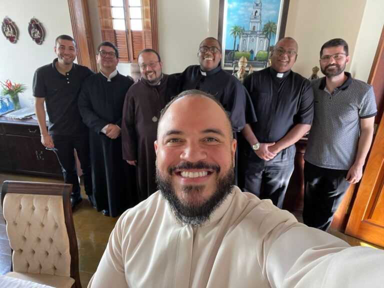 Padres da Forania de São Fidélis se reúnem para planejamento pastoral