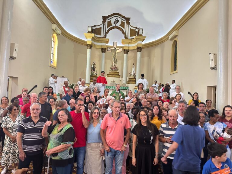 Dia dos Avós e dos Idosos comemorado em Itaperuna