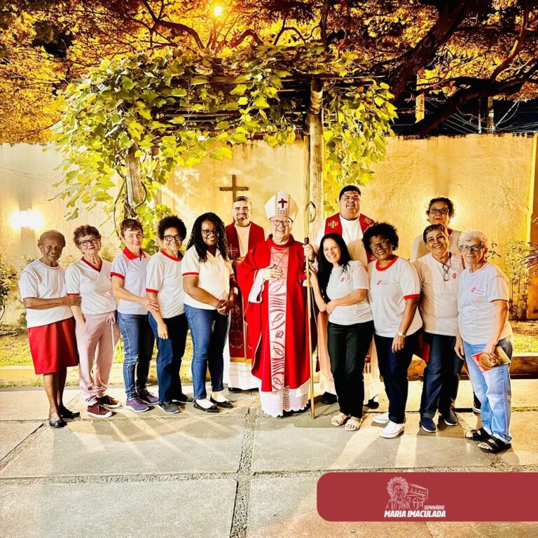 Seminário: Bispo de Campos participa do encerramento da Oficina de Oração e Vida